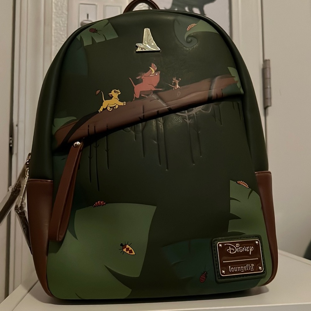 RARE Lion king Loungefly